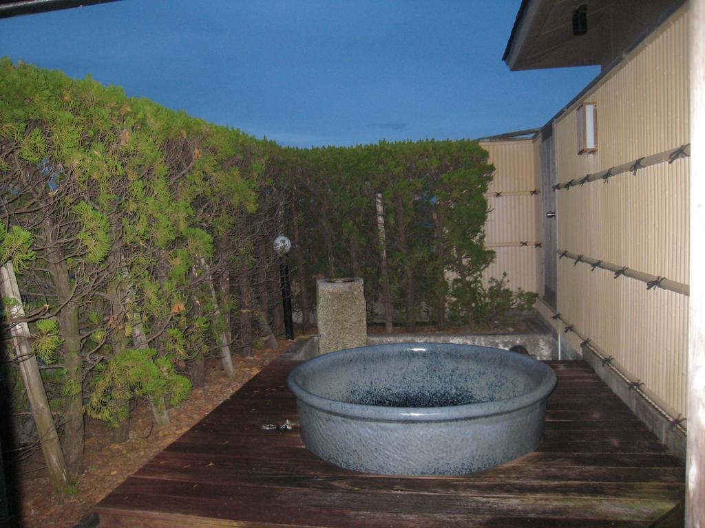Utsumionsen Ichizu Hotel Aichi Exterior foto