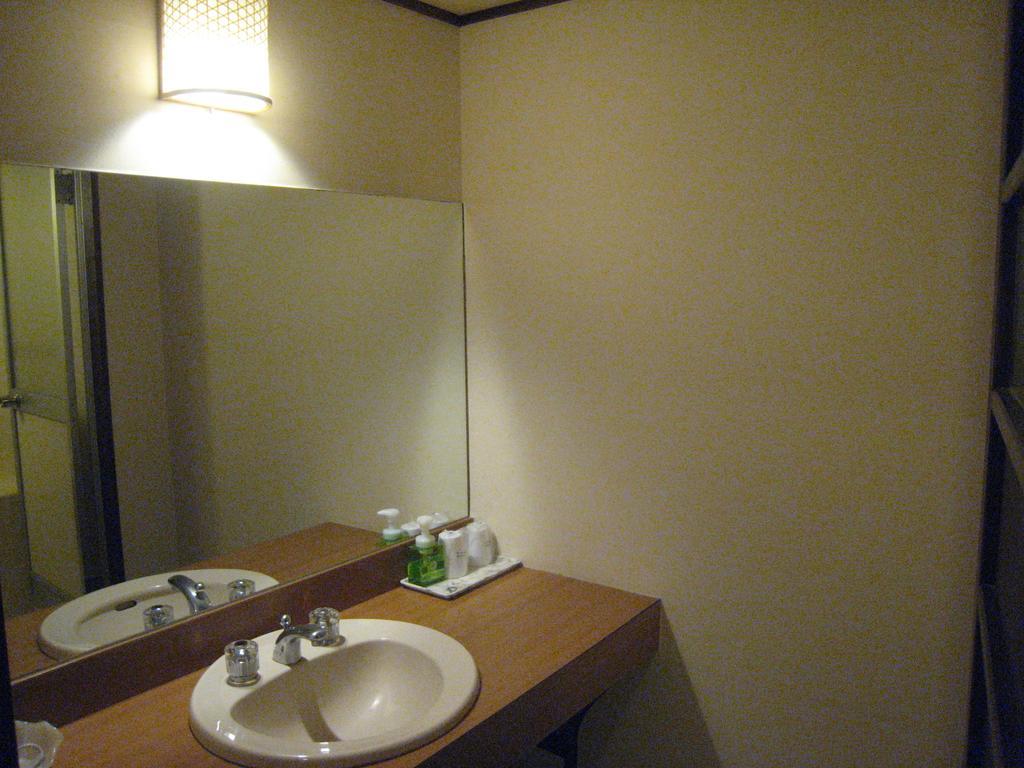 Utsumionsen Ichizu Hotel Aichi Exterior foto