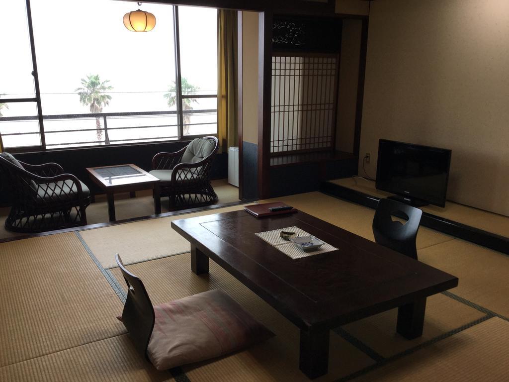 Utsumionsen Ichizu Hotel Aichi Exterior foto
